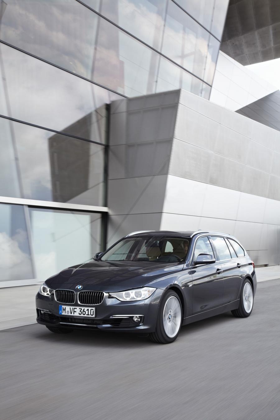  BMW 328i Touring Luxury 2012 года  (фото 107 из 200)